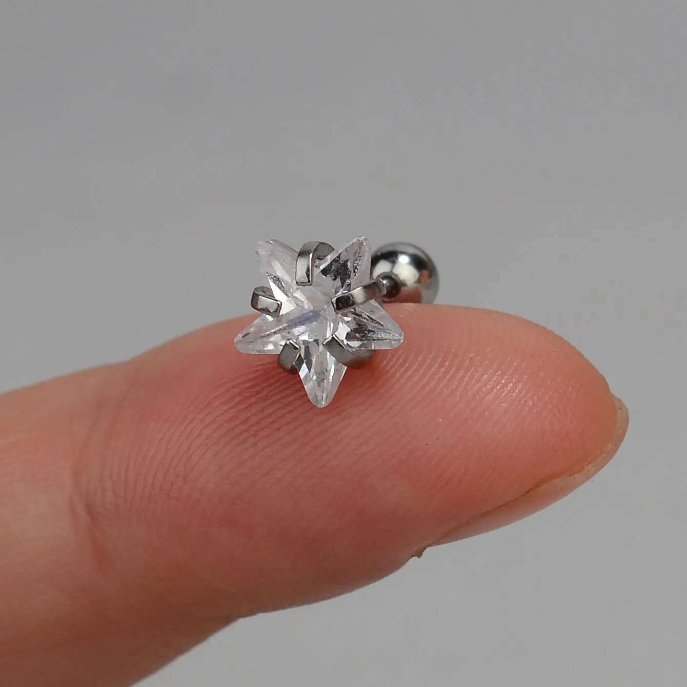 1PC Fashion Stainless Steel Mini Zircon Star Cartilage Piercing Stud For Women Helix Tragus Earring Women's Body Jewelry