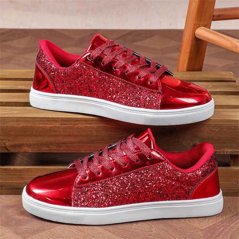 Luxury Designer Womens Red Sneakers Shiny Sequin Leather Casual Sneakers Women Low Top Flat Vulcanize Shoes Womens ShoesXJ250301