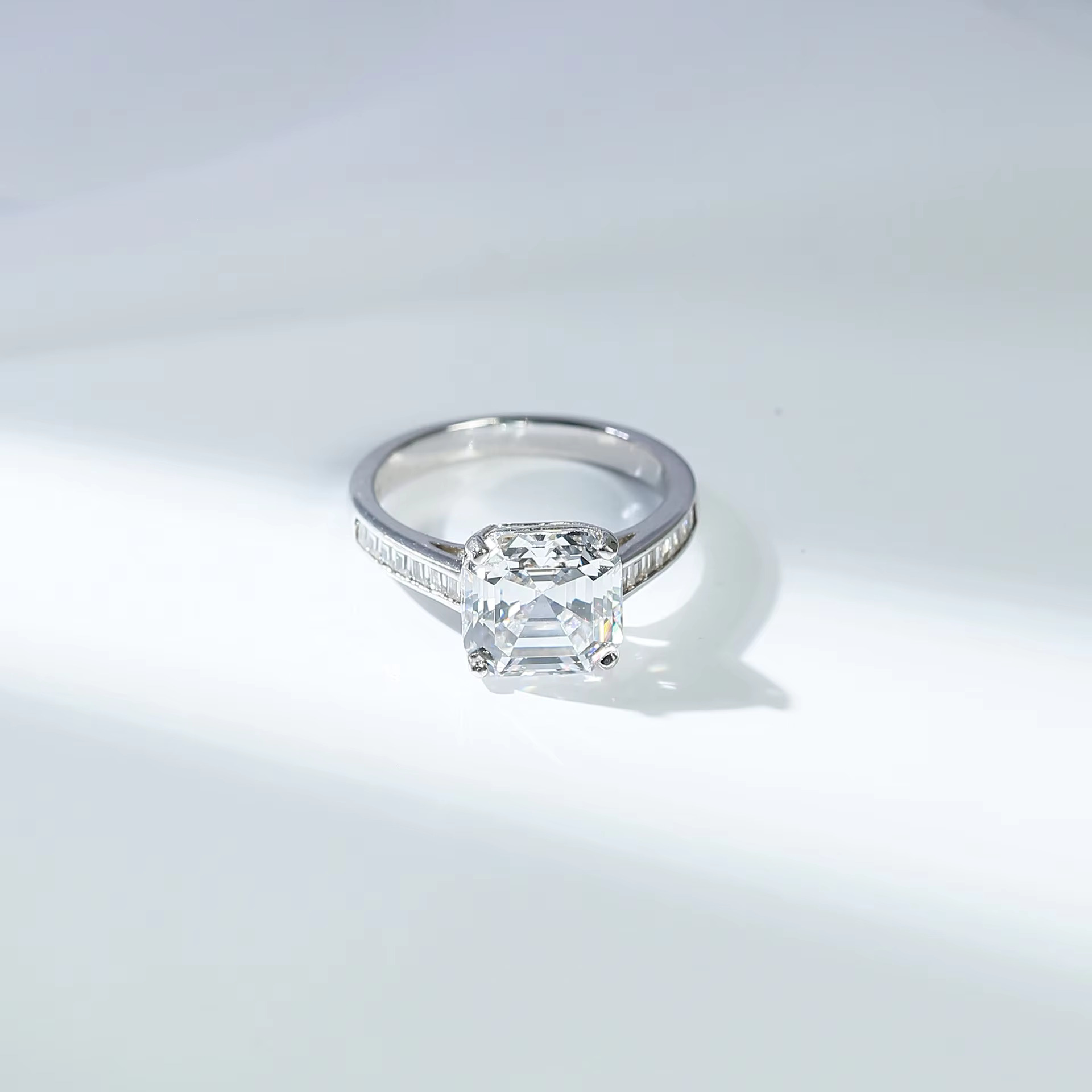 Fine Jewelry Light S Sterg Sier 5Carat Asscher Cut Moissanite Engagement Dia Ring for Women