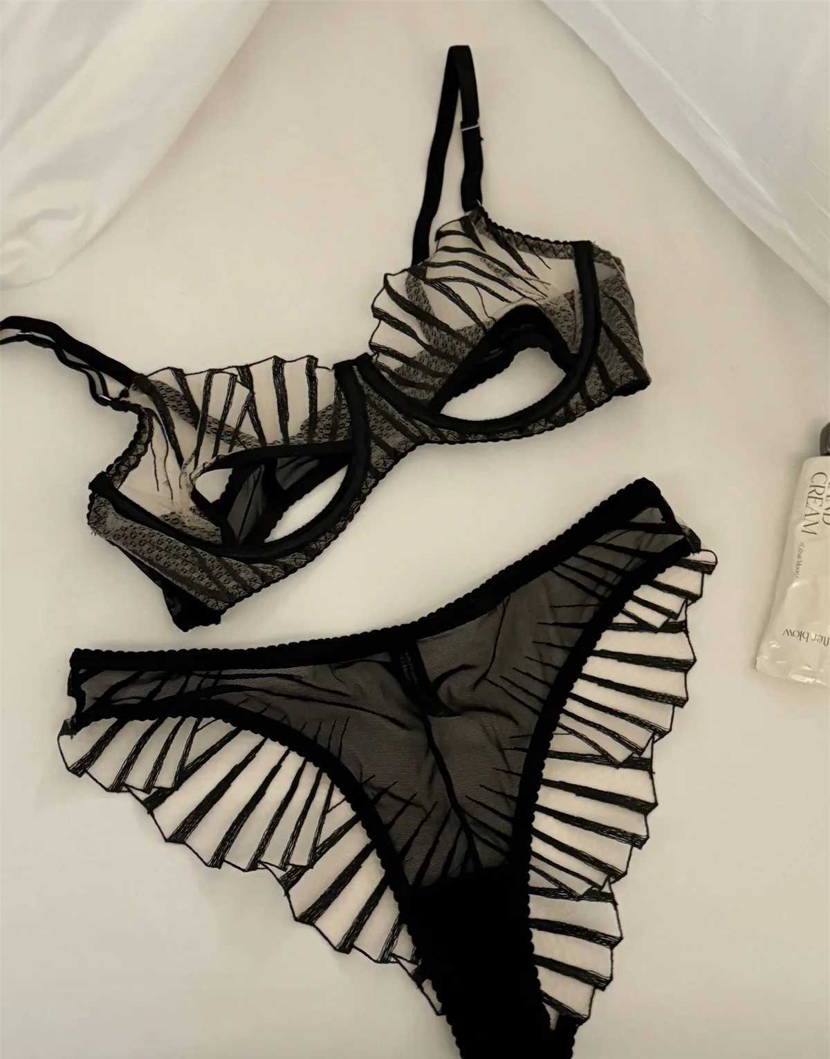 Front clasp flower true love series lingerie ladies sexy niche underwear thin top support bra set braXJ250301