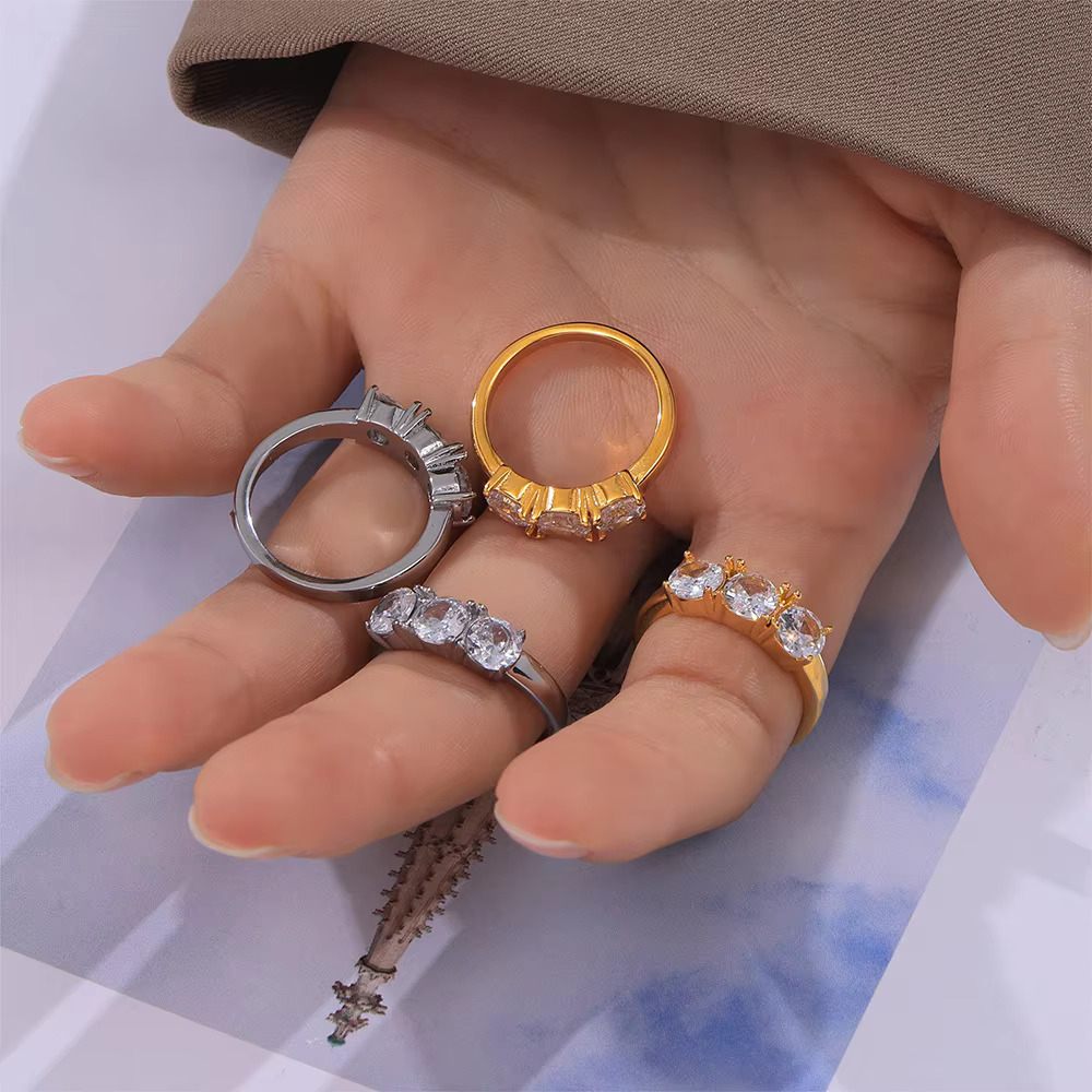 Fashion Trendy Jewelry Circle Cubic Zirconia Bezel Setting Gold Plated Finger Ring Women Girls