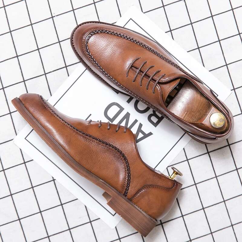 2020 Leather Casual Men Loafers Hand Brogues Design Brand Social Shoes Slip On Plus Size 38-47 Autumn