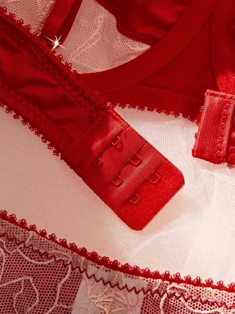 Lingerie Sexy Hot Lace Transparent Female Underwear Romantic Red Bra Sets Sexy Girl Intimate Outfits Push Up Ensemble LingerieXJ250301