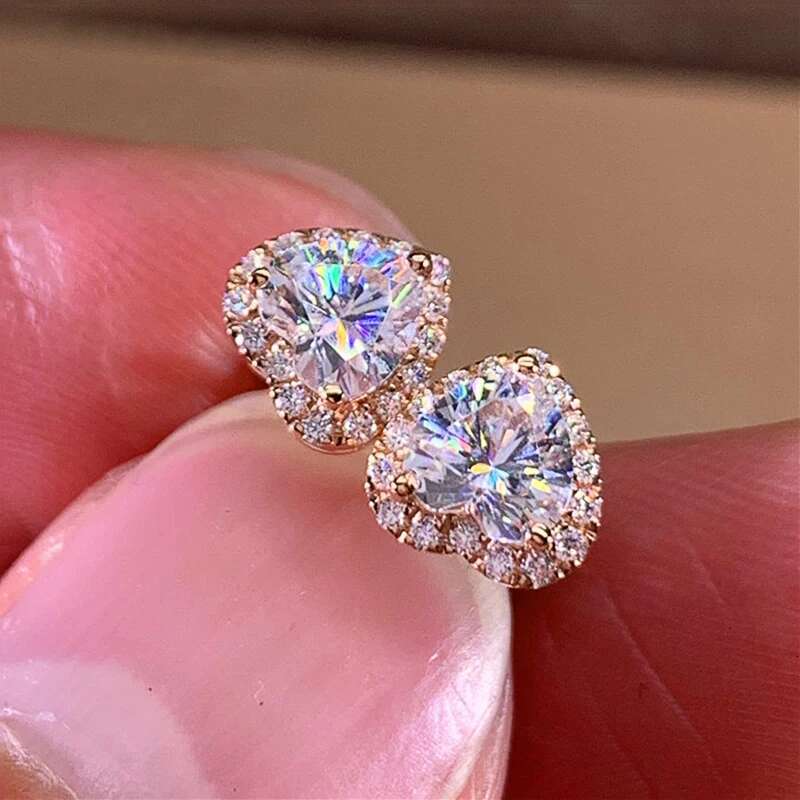 Huitan Romantic Women's Heart Stud 3 Color Simple Stylish Girl Love Earring Gift Brilliant Cubic Zirconia Jewelry