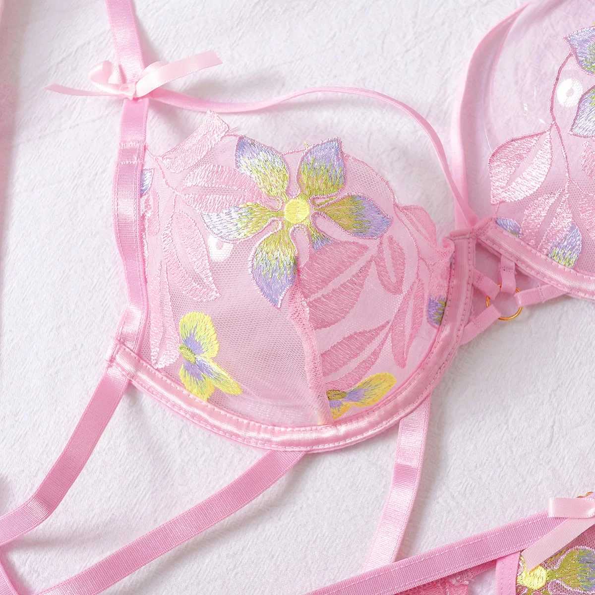 Fancy lingerie super sexy lingerie garter straps Bilizna set balcony bra Onlyfans sexy lingerieXJ250301