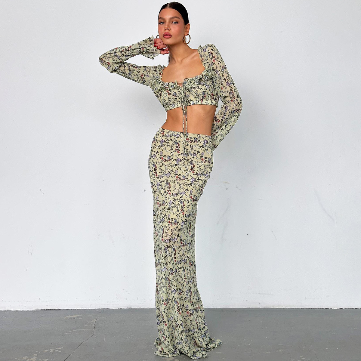 Women's Clothing New Summer New Product Fashionable Sexy U-Neck Crop Top, Slim Fit And See Through Half Skirt Set