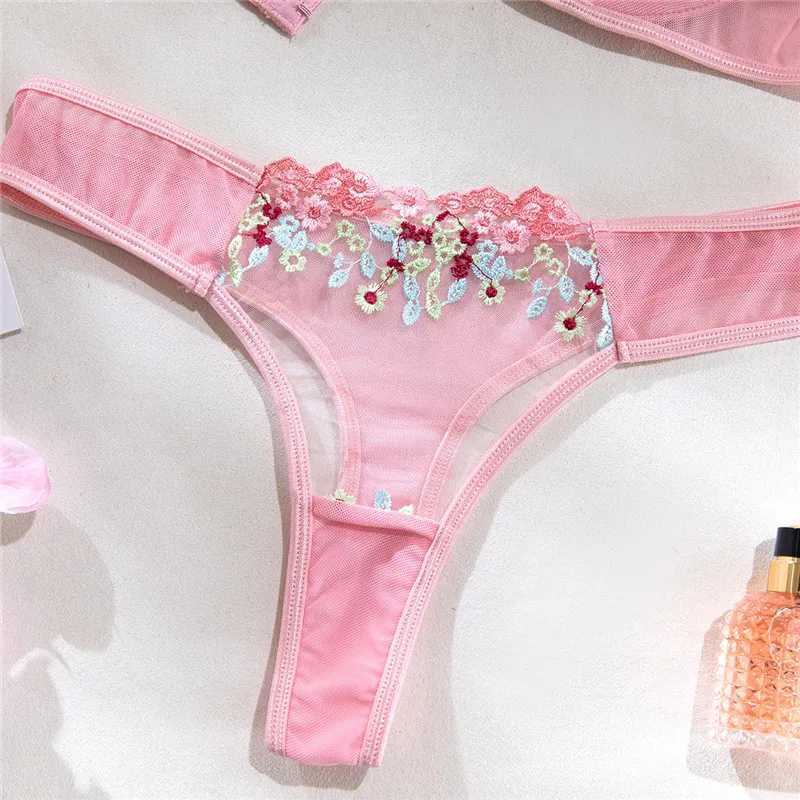 Sexy bra set seamless romantic lingerie embroidered with ultra-thin pink lingerie thong lace mesh sexy exotic suitXJ250301