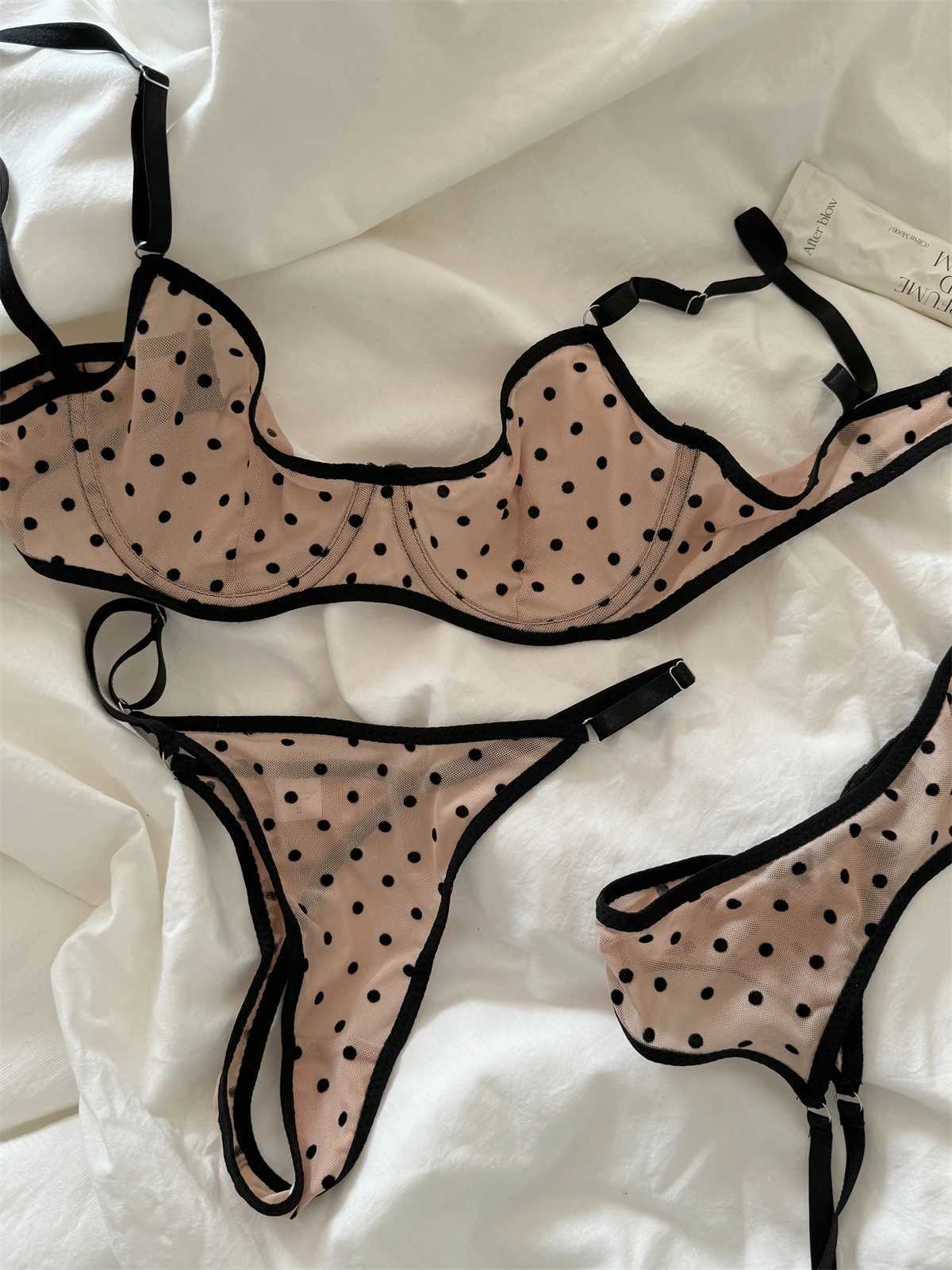 Sexy thin lace underwear three-piece satin bra set new adjustable collection of side breasts up support lingerie breifs suitXJ250301