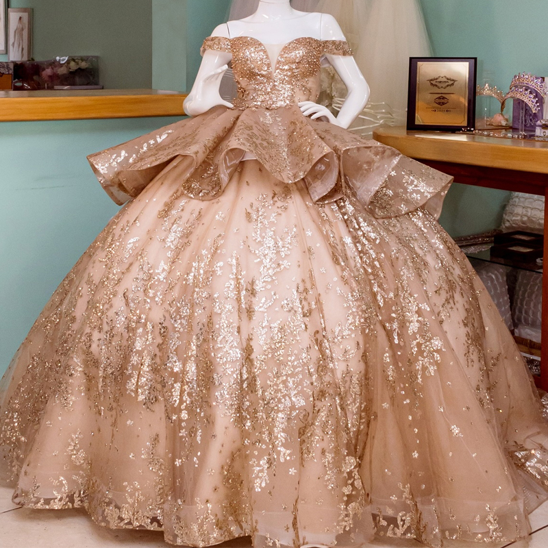 Champagne Shiny Quinceanera Dresses Ball Gown Off The Shoulder Sequin Applique Lace Beading Tull Party Birthday Sweet 16 Vestidos 15 Anos