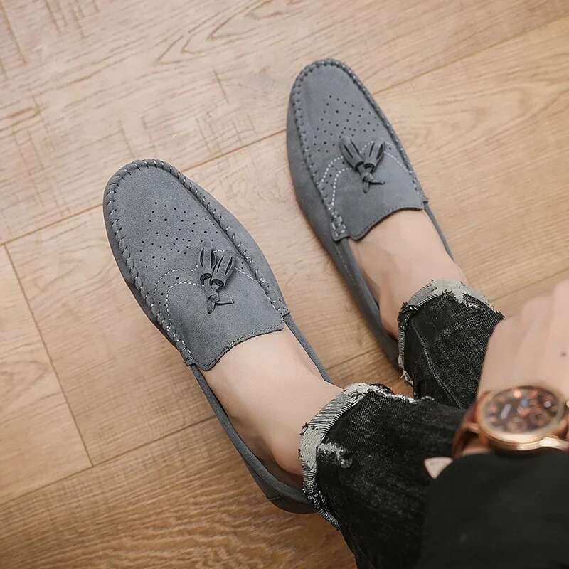 Fashion Suede Men Casual Brand Mens Loafers Breathable Comfort Slip-On Leather Driving Lazy Shoes Moccasins