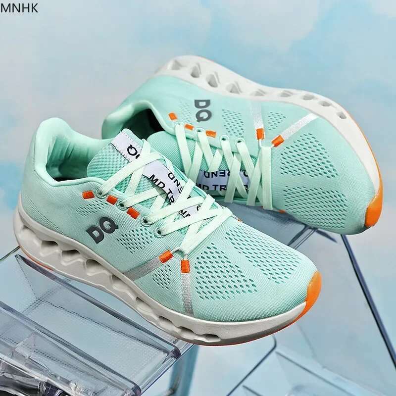 2025NewMen's fashionable cushioned running shoes: lightweight and n on slip mesh sports shoes suitable for outdoor tennis clas sic