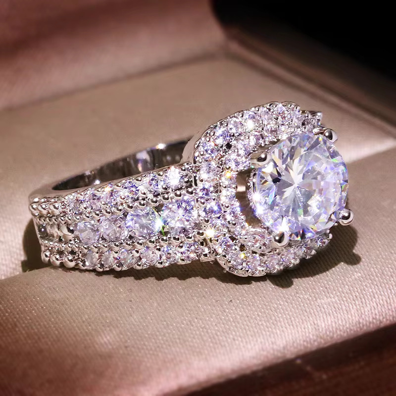 Beauty Jewelry KYRA0943 Clear Zircon Wedding Ring for Women Wholesale Price