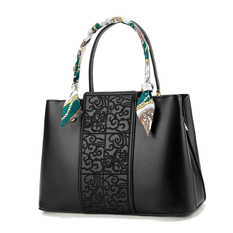 Fashionable Red For New Grade High Capacity Women's Handbag Bridal Wedding Handheld Shoulder Bag designer handbags women