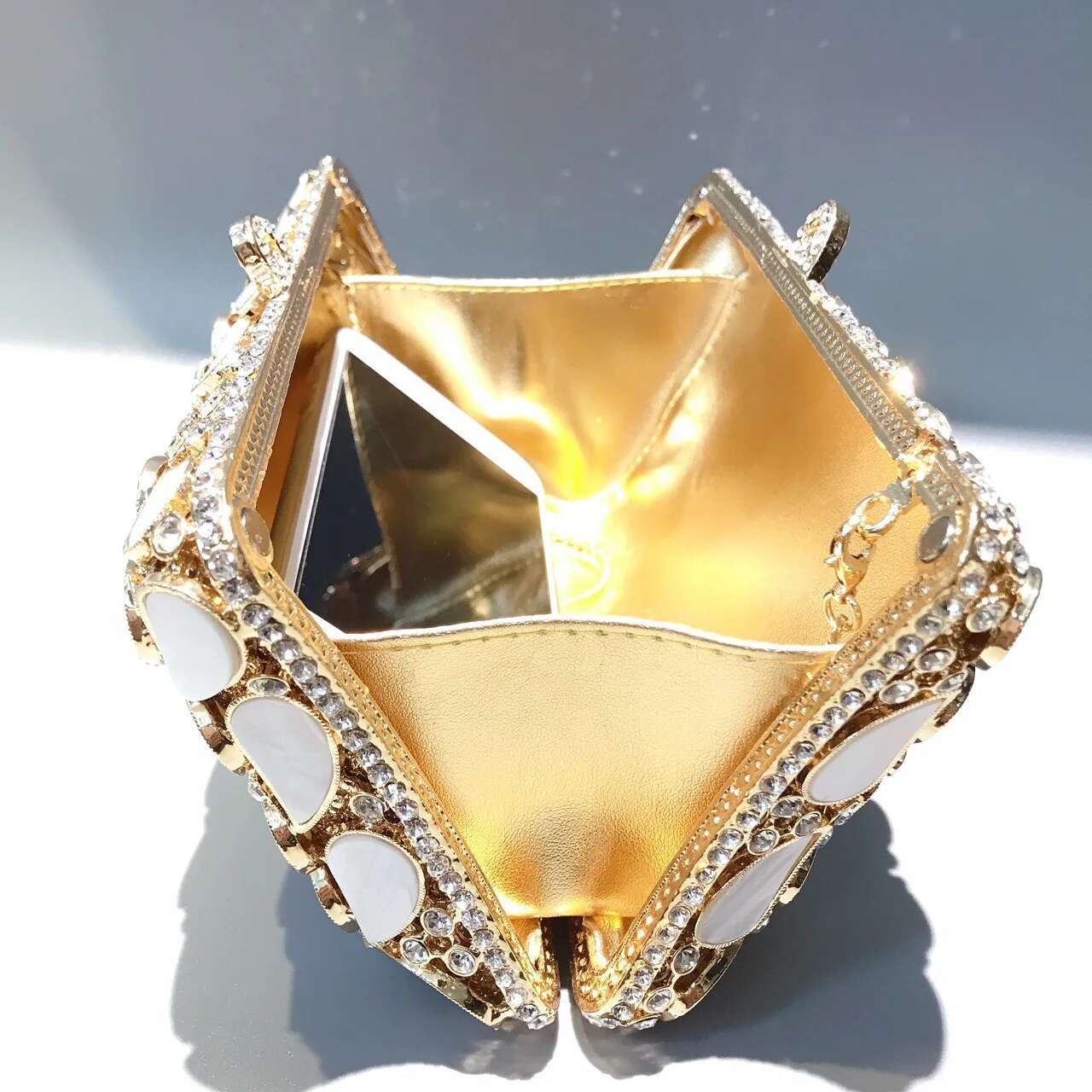 XIYUAN White Shell Dia Wer Women Crystal Evening Bags Hollow Out Ladies Wedding Bridal Romantic Clutch Handbag And Purses
