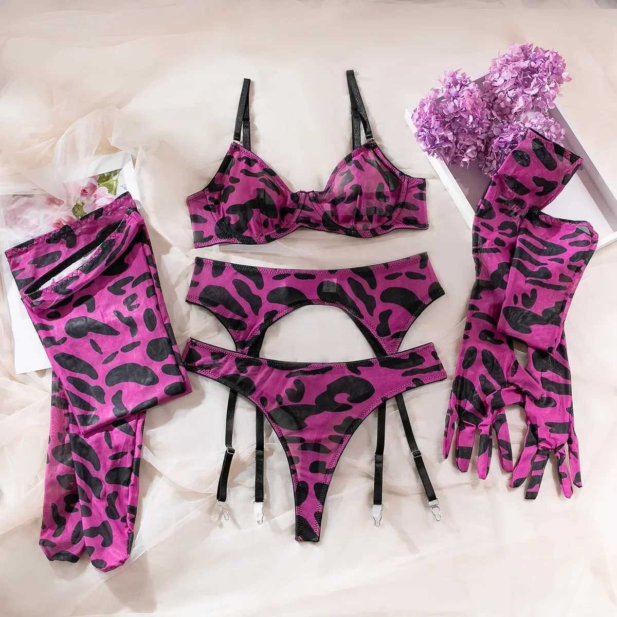 Sexy Pink Leopard Printed Bra Gloves Leg Socks Lingerie Set Womens Perspective Comfortable Mesh Exotic Apparel Underwear SuitXJ250301