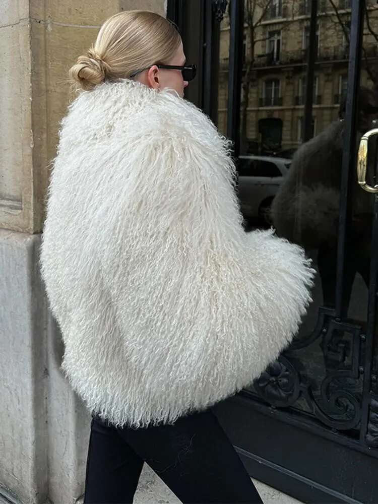Elegant White Women's Thicken Cropped Faux Coat Casual Long Sleeve Short Loose Fur Jacket Winter Lady Chic Street Outerwears