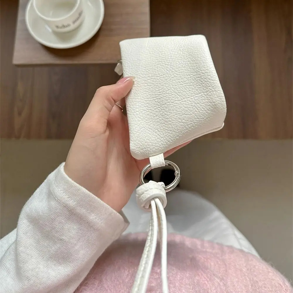 PU leather pendant neck coin purse makeup storage purse lanyard purse solid lipstick headphone bag pendant accessories 250228