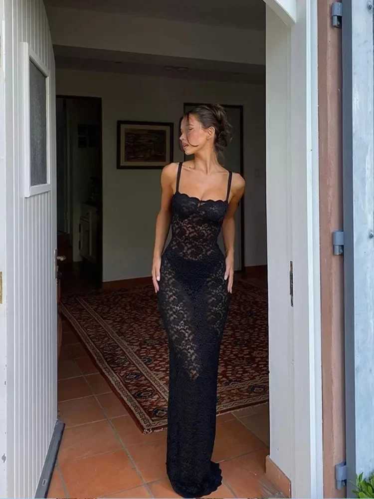 Basic Casual Dresses Womens Chic Burgundy Lace Back Slit Maxi Dress Sexy Skinny Square Neck Backless Sling Robe 2024 New Lady Elegant Cocktail Dresses