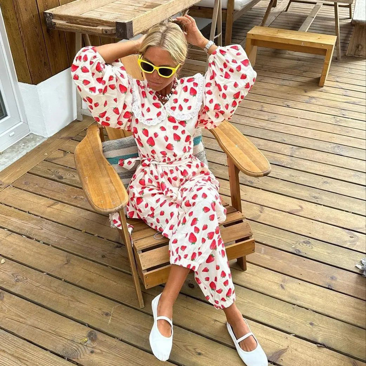 New4 New Women's Strawberry Print Doll Neck Lace Loose Top And Leggings Spring Dressing Set