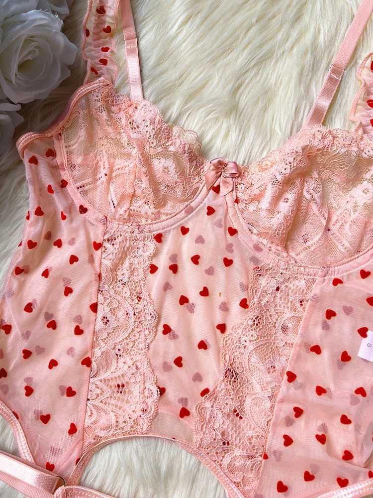 French sexy lingerie camisole vest bra set sexy lingerie camisole bra set love embroidery breathable dance Dj setXJ250301