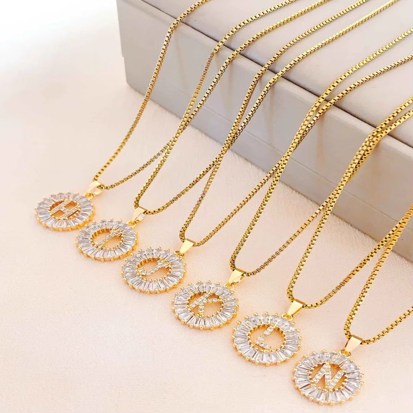 Jeutelis Women's Fashion Pendant with Zircon Stainless Steel English Box Chain Stylish Letter Necklace