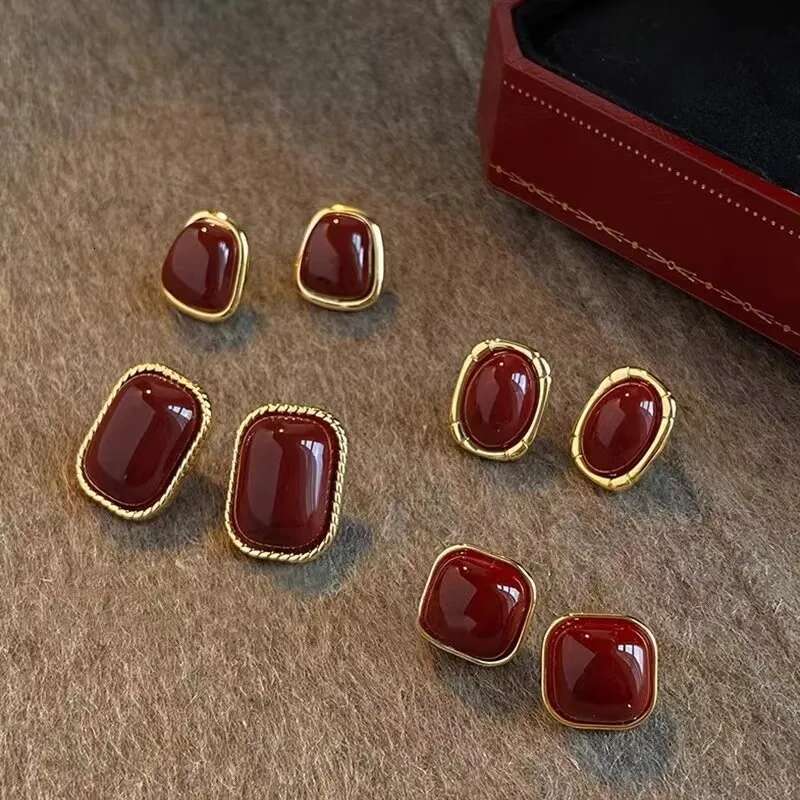 Vintage Enamel Wine Red Metal Stud for Women Fashion Geometric Earrings Elegant Wedding Jewelry Accessories