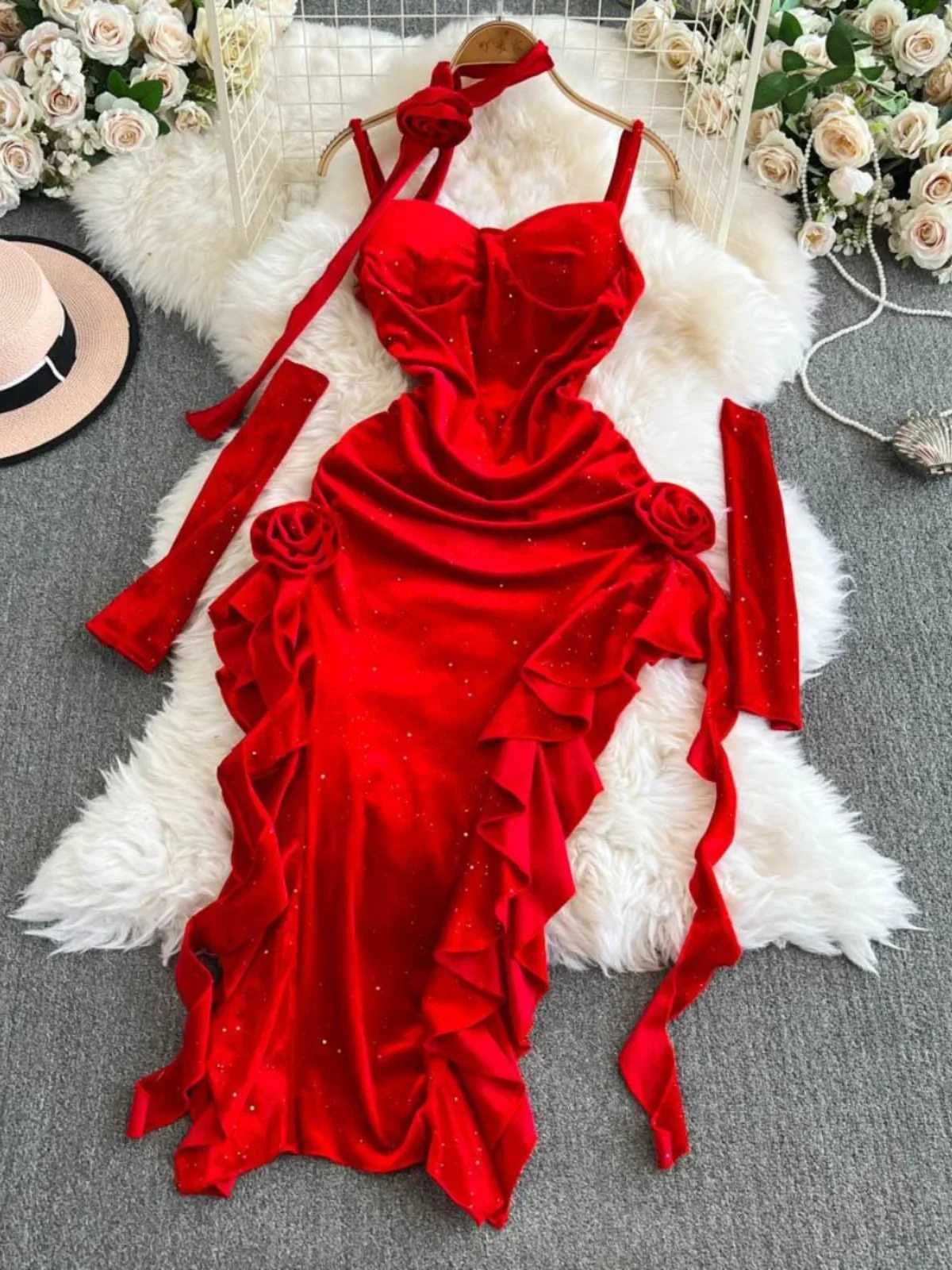 Basic Casual Dresses Design Vintage Red Velvet Suspender Dress for Party Women Irregularly Split Sexy Hip Wrap Heavy Industry Evening Dress J250301
