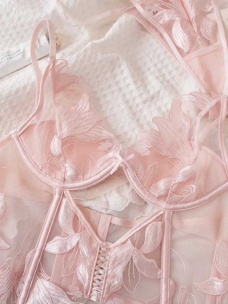 Stylish Pink Underwear Embroidered Floral Lingerie Set Two Piece Bra Sets Women Lagre Size Bodysuit with Briefs SuitXJ250301