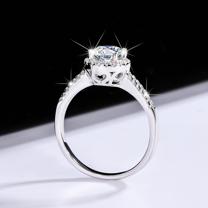 2025 Gorgeous Designer Luxury Jewelry Wedding Rings Real 100% 925 Sterling Silver Round Cut White Moissanite Diamond Elegant Party Women Engagement Cr