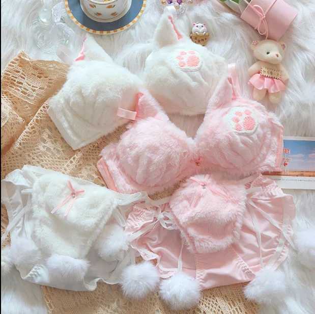 Sweet lolita Autumn and winter cat paw plush underwear for women comfortable and cute Japanese girl ears bra and panty setXJ250301
