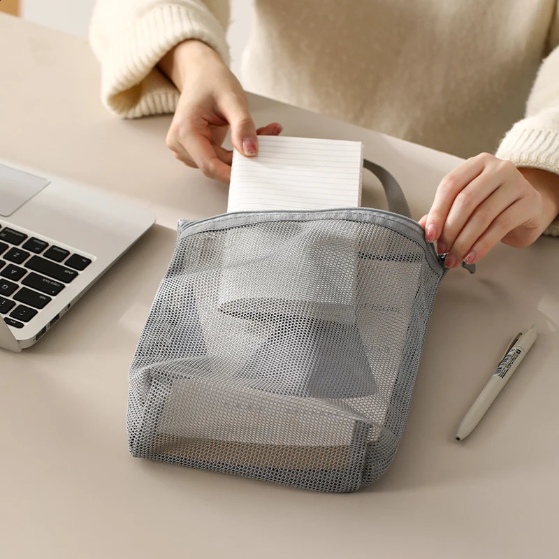 23x26cm Portable Toiletry Bag with Handy Handle Large Capacity Mesh Toiletry Storage Bag Makeup Bag for Business Trips Travel 250305
