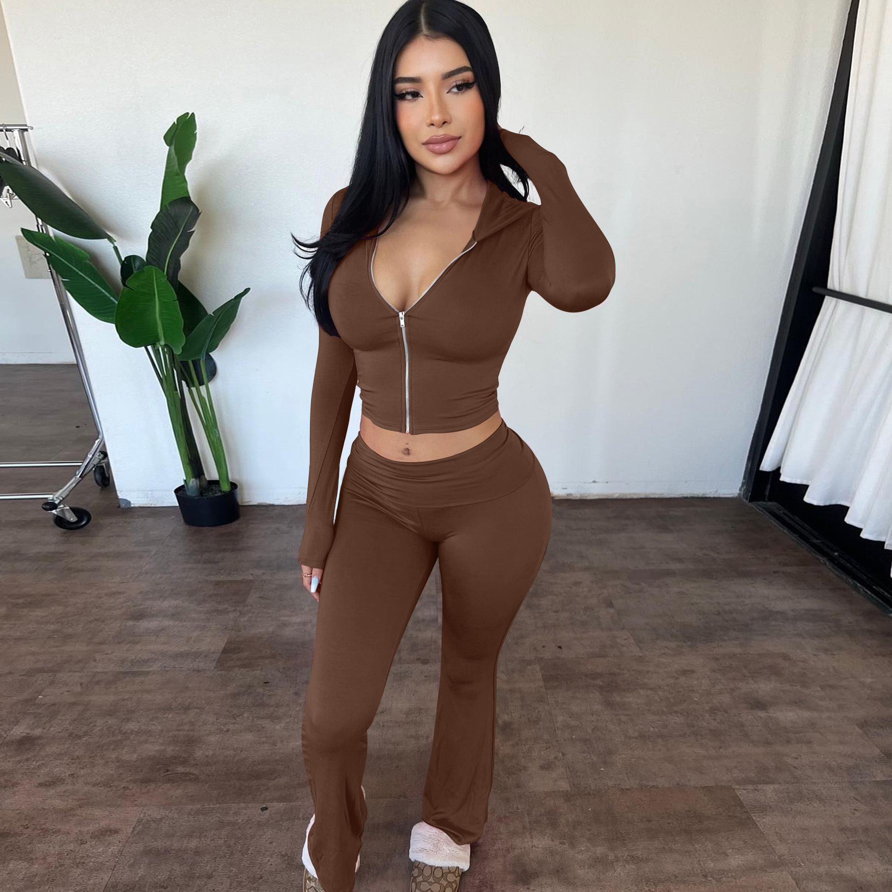 Hot Selling Women's Clothing New Winter New Item Zipper Long Sleeved Hooded Top Trumpet Pants Set