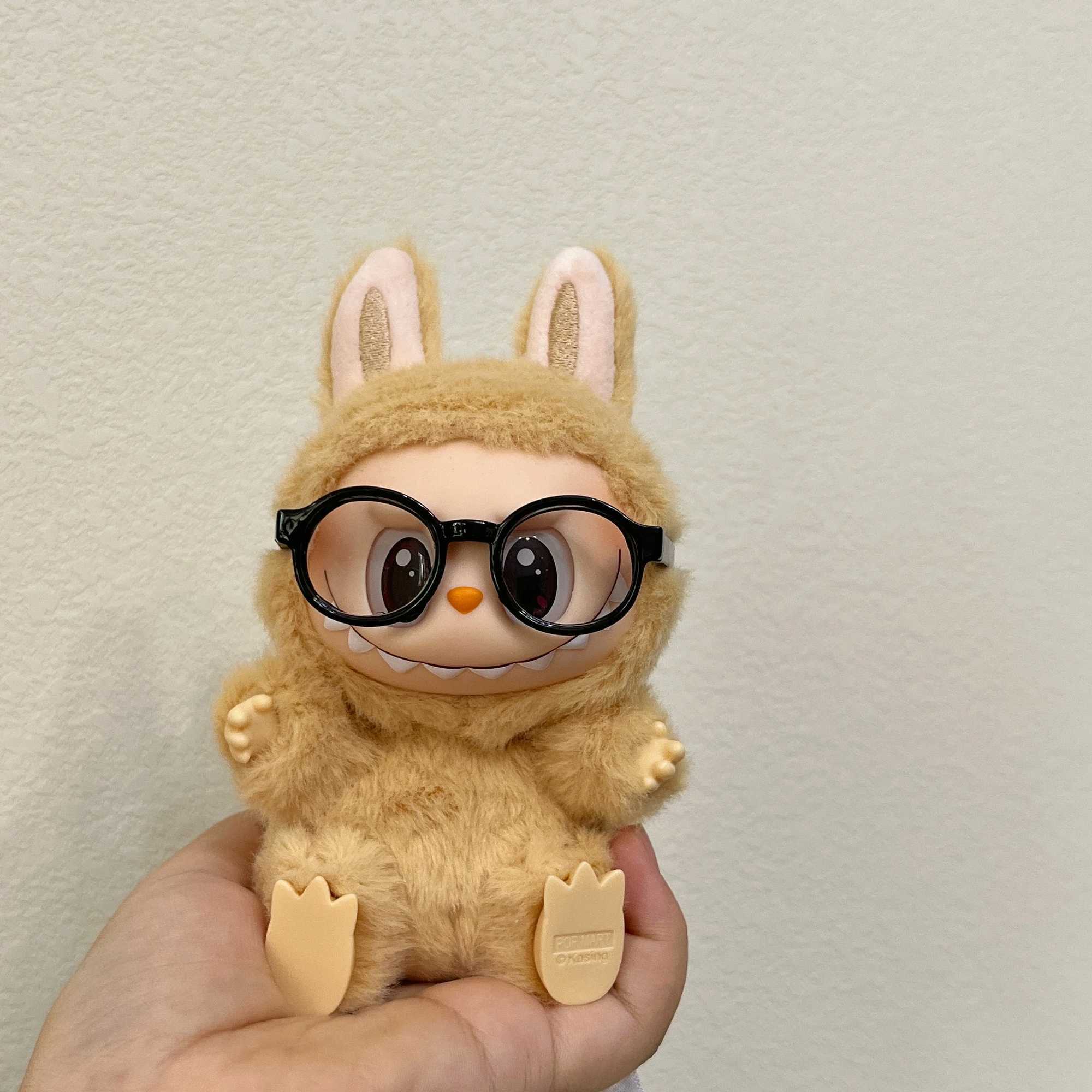 17cm mini plush doll clothing accessory suitable for Korean Kpop Exo Labubu idol glasses sunglasses clothing giftsXJ250301