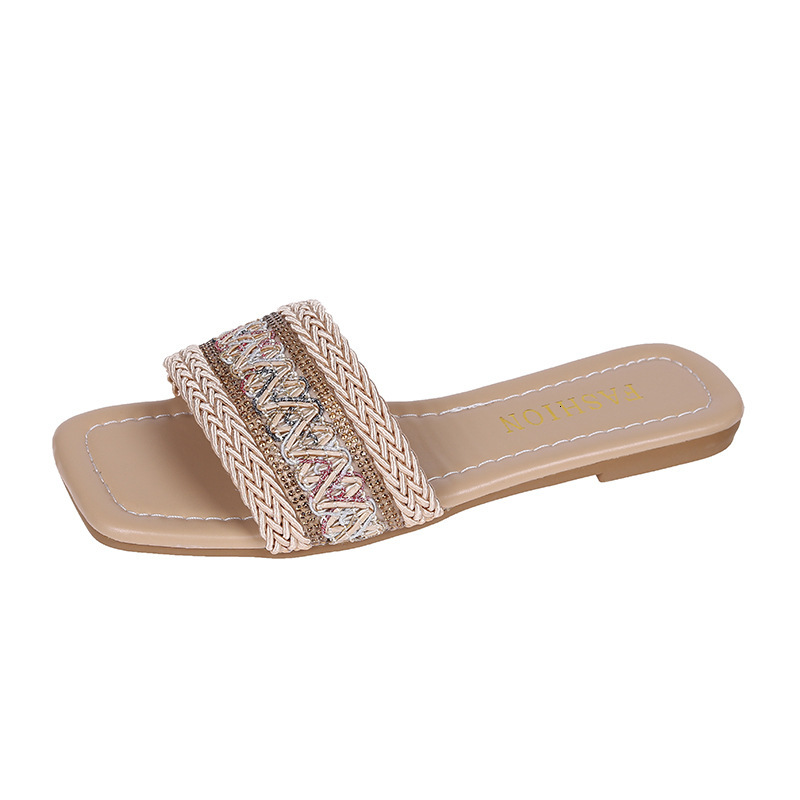 2025 Spring Women's Large Beach Sandals Outdoor New Trainer's Square Head Lightweight Flat Slippers