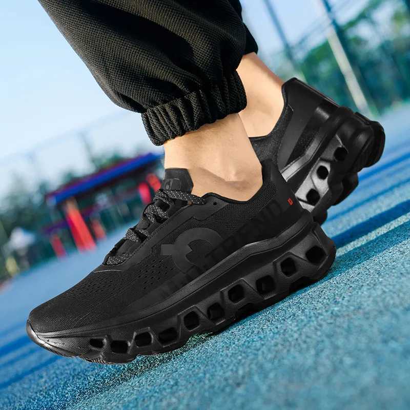 Mens and wens dad shoes running and sports shoes mesh surface breathable fashionable and versatile in Z250411