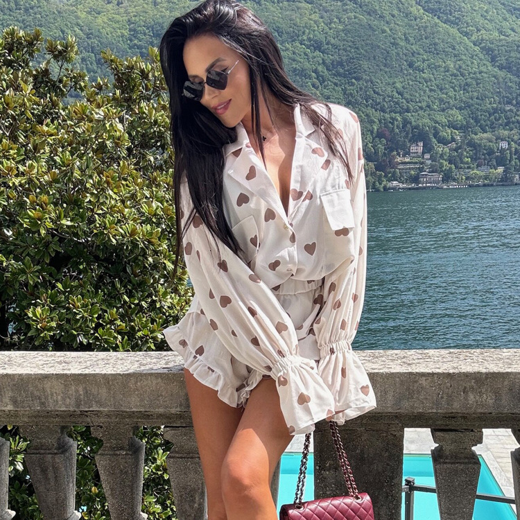 New4 Autumn Long Sleeved Heart-Shaped Printed Shirt Shorts Two-Piece Set Fashionable Loose Women's Suit