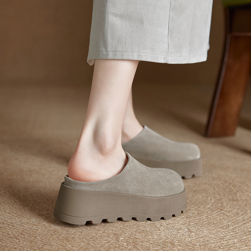 Women's Slippers Thick-soled Mules for Female with Closed Toes Large-size Comfortable Half-slippers for Women