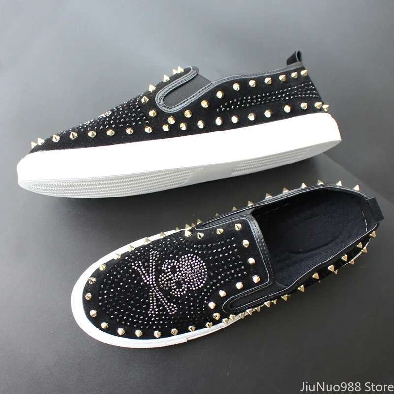 2025 New For Men Tide Leather Casual Spring Autumn Cool Skull Rivet Flat Shoes Leisure Slip-On Loafers