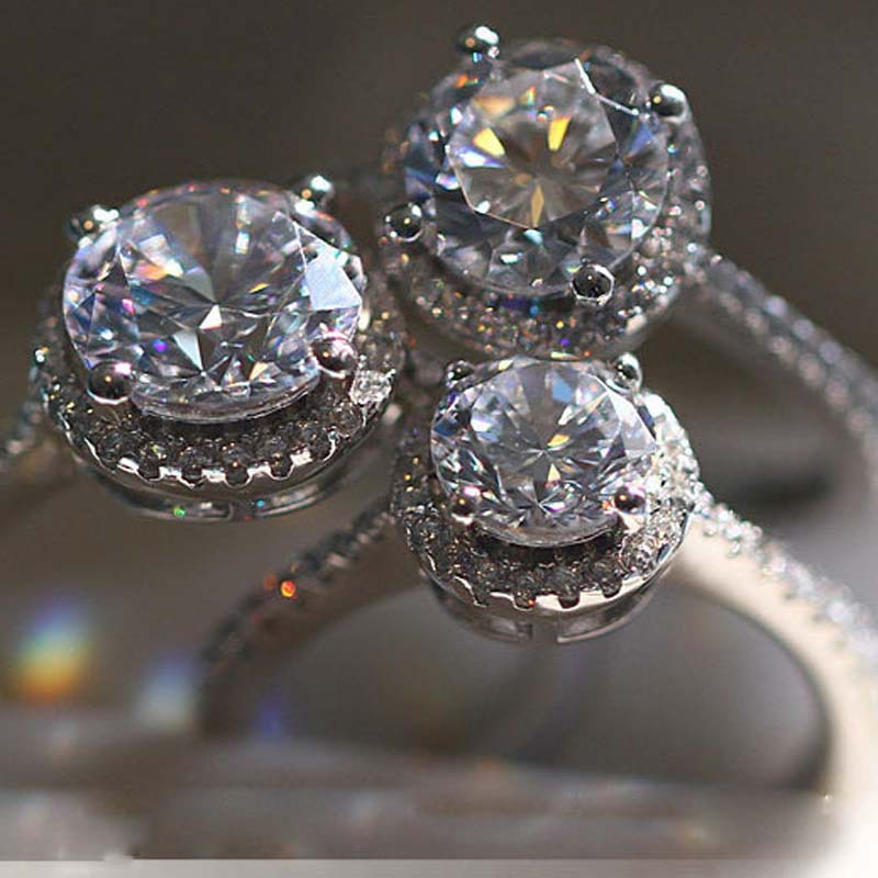 2025 Gorgeous Designer Luxury Jewelry Wedding Rings Real 100% 925 Sterling Silver Round Cut White Moissanite Diamond Elegant Party Women Engagement Cr