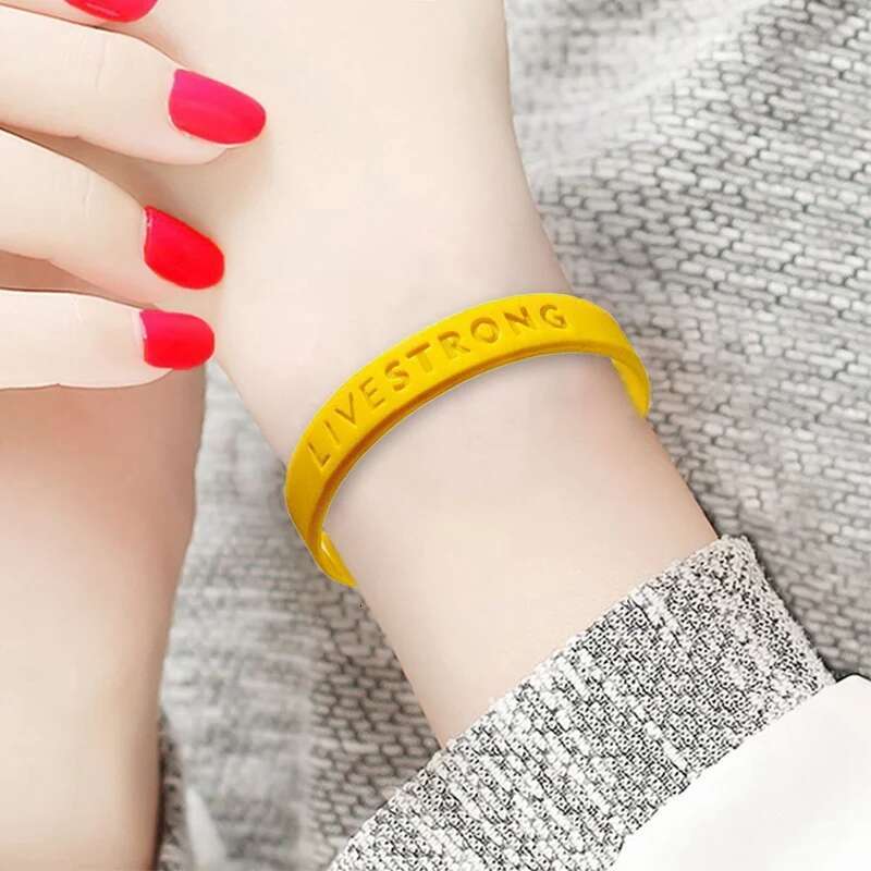 1pc LIVE STRONG Hologram Silicone Bracelet Men Women Power Rubber Wristband Outdoor Sports Bangle Accessories Gifts Yellow