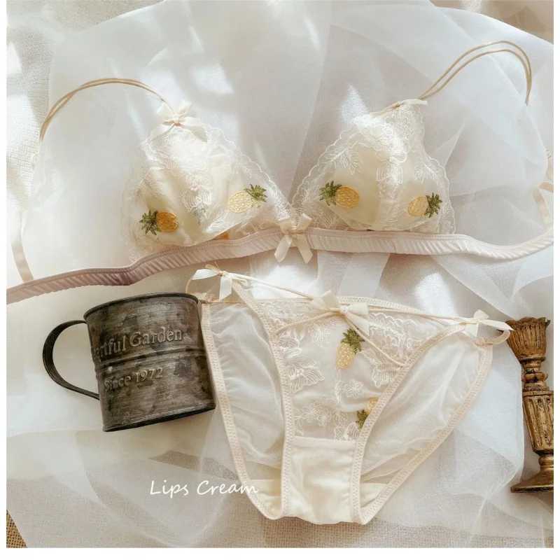 French Sexy Lace Embroidery Lingerie No Underwire Bra Set Cute BowXJ250301