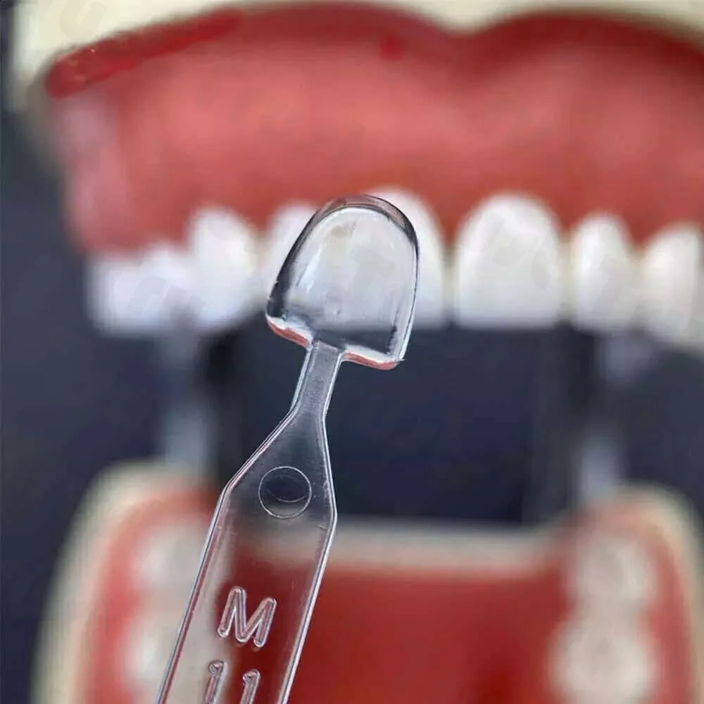 30pcs Dental Veneers Mould Composite Resin Anterior Light Cure Teeth Restoration 250228