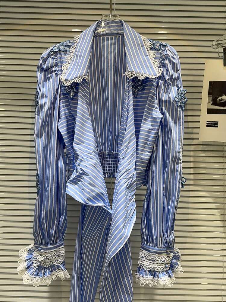 DEAT Trendy Women's Spliced Lace Bows Bandage Striped Shirts 2024 Autumn Fashion New Lapel Long Sleeve Blouse Female 29L8151
