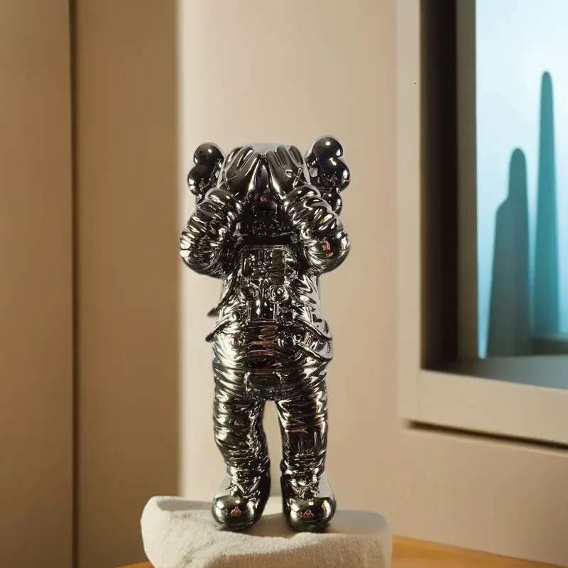 Simple Resin Ornaments Home Astronaut Decorations