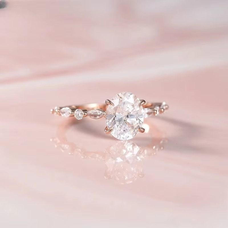 NATUNA 1CT D Color VVS1 Mossanite Jewelry Silver 925 Rings Oval Main Stone Custom Emerald Cut Moissanite Engagement Women Ring