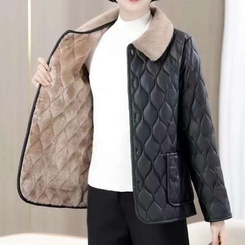 Stylish Fleece-ed Thickened Cotton Jacket for Fashionable Winter Plus Size Loose-Fit Padded Coat For Middle-Aged Women