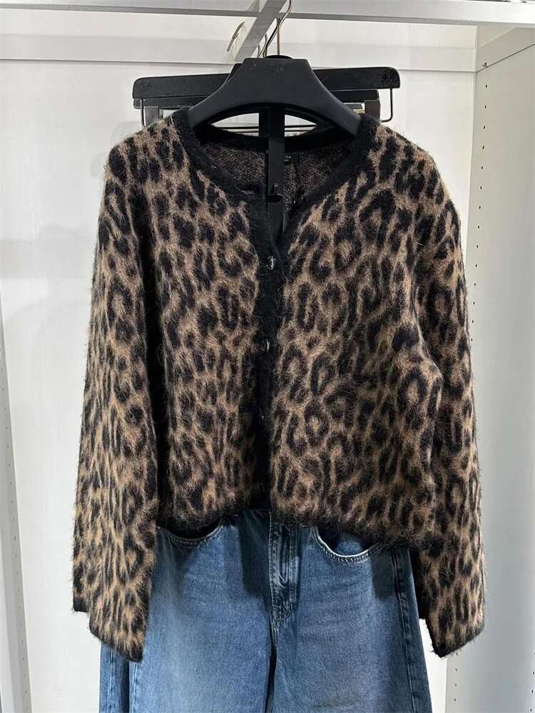 Tossy Female Leopard Sweater Fashion Printed Contrast Loose Long Sleeve Commute Cropped Coat Women's Autumn Cardigan