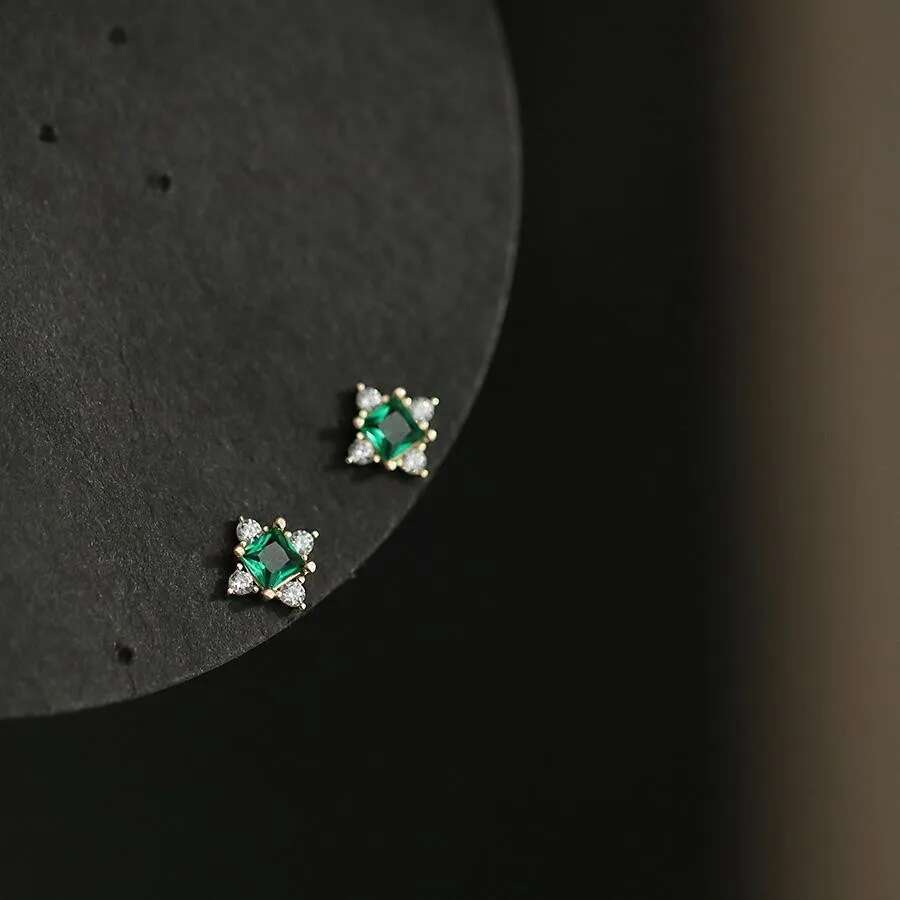 Sier Needle Vintage Classical Bright Green Zircon Stud Earrings for Women Crystal Bridal Wedding Party Jewelry