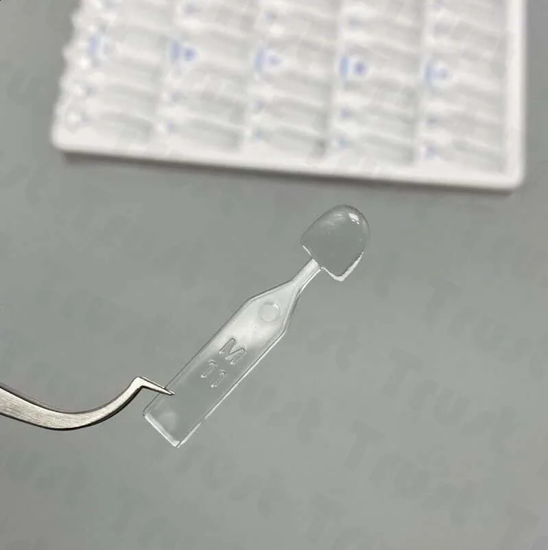 30pcs Dental Veneers Mould Composite Resin Anterior Light Cure Teeth Restoration 250228
