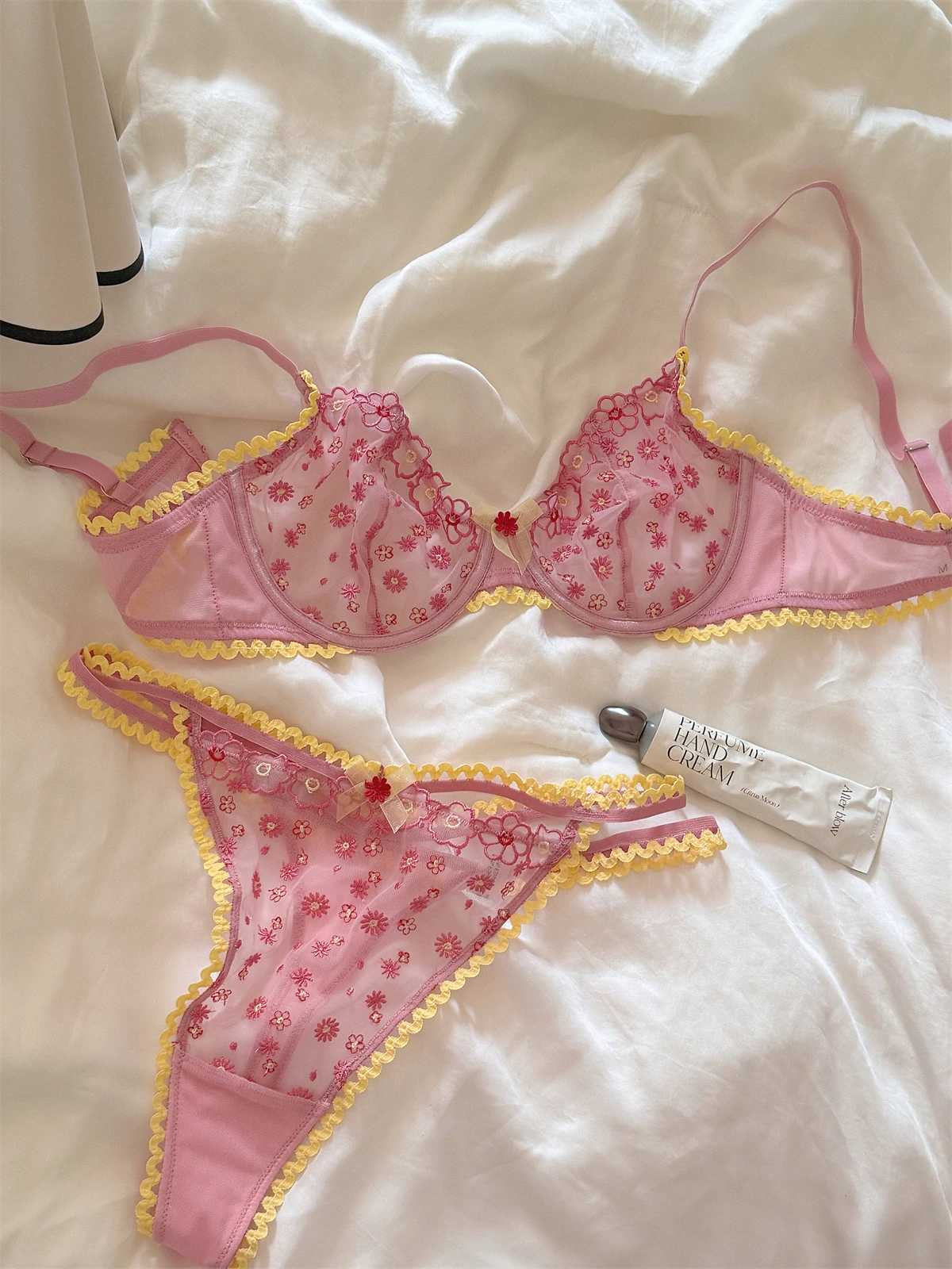Flower Embroidery Lace Bra Women Thin French Large Breast Embroidery Underwear Set Lace Gathering Lingerie SexyXJ250301